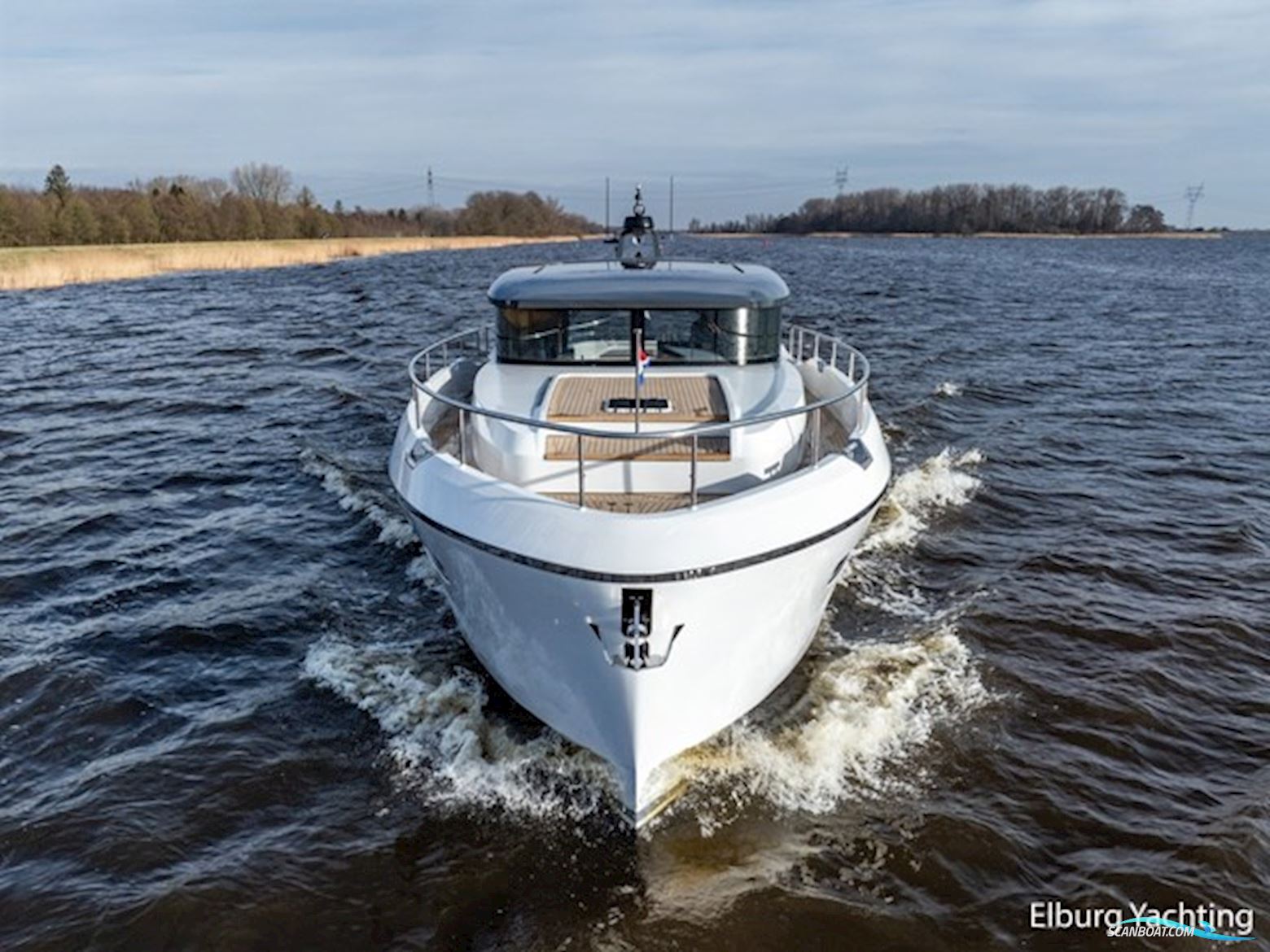 Van den Hoven Voyager 50 
