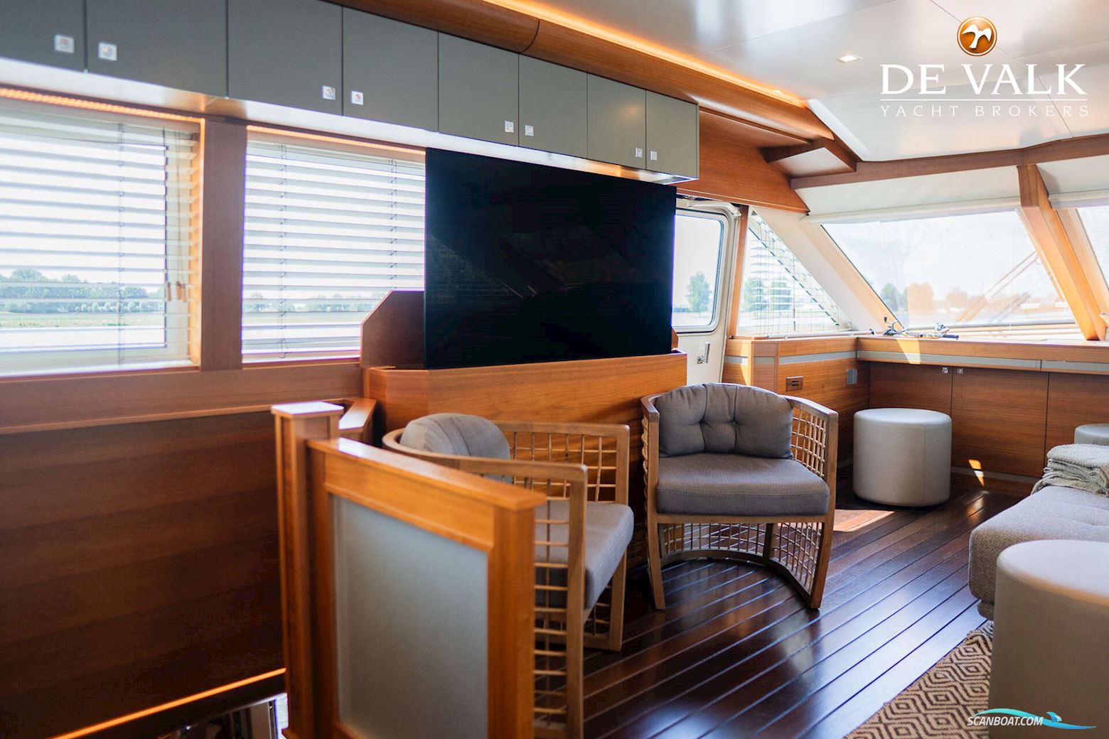 Van Der Heijden Superior Fly 2400