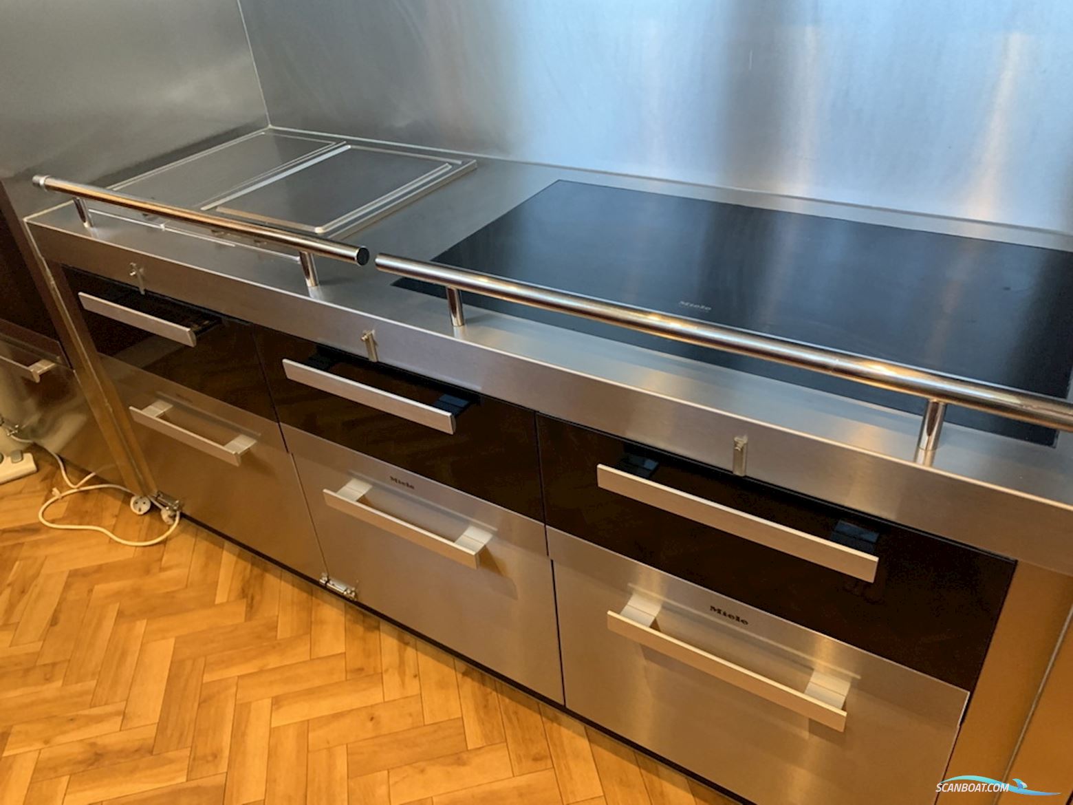 Van Der Valk 37m Explorer