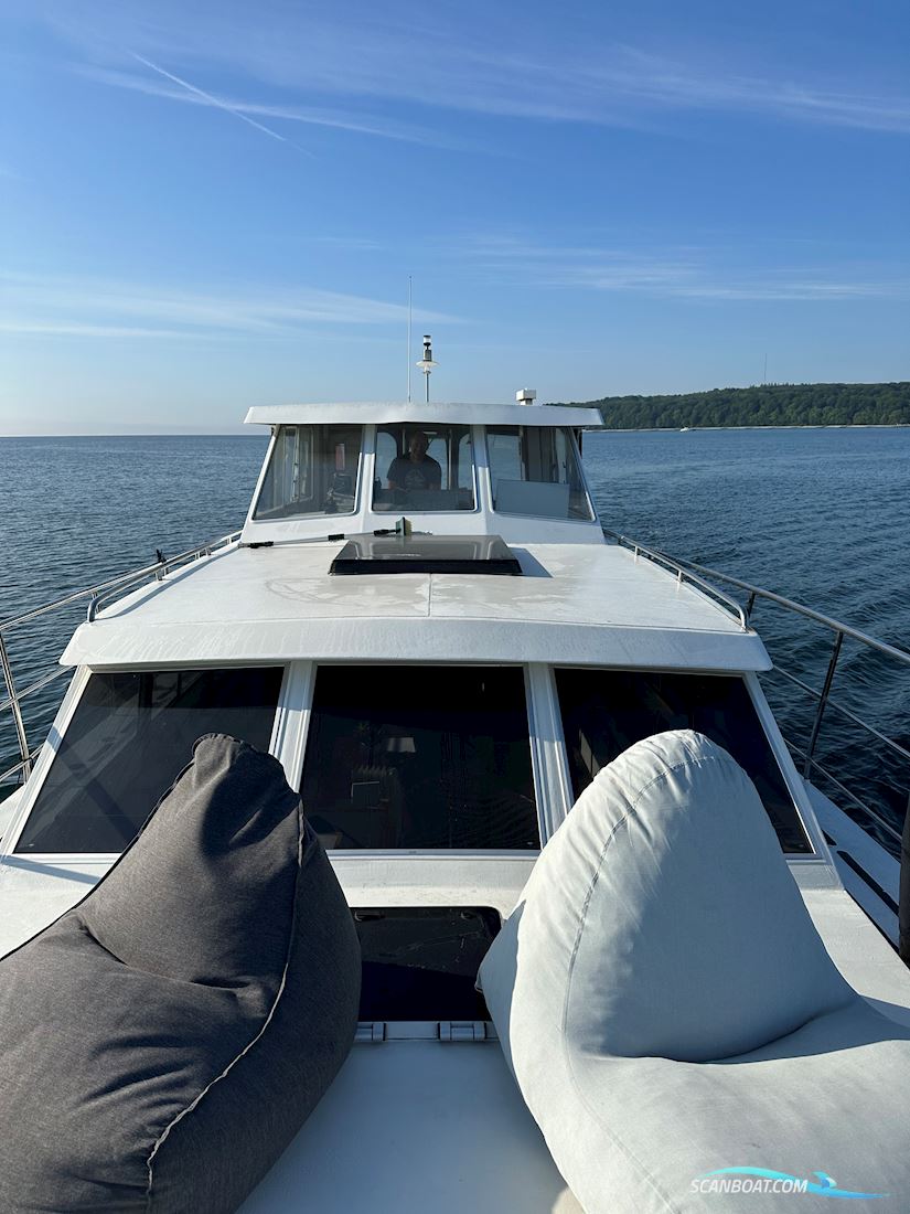 Van Der Valk 49 Royal Cruiser