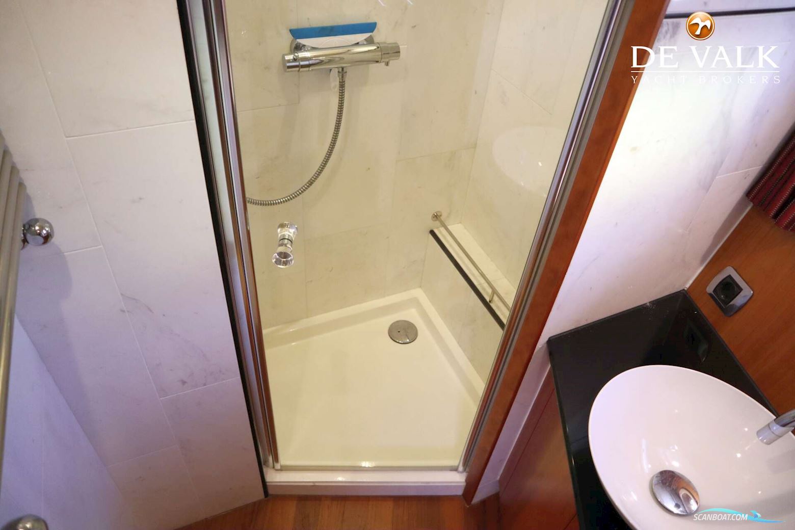 Van Der Valk Continental 15.50 FR