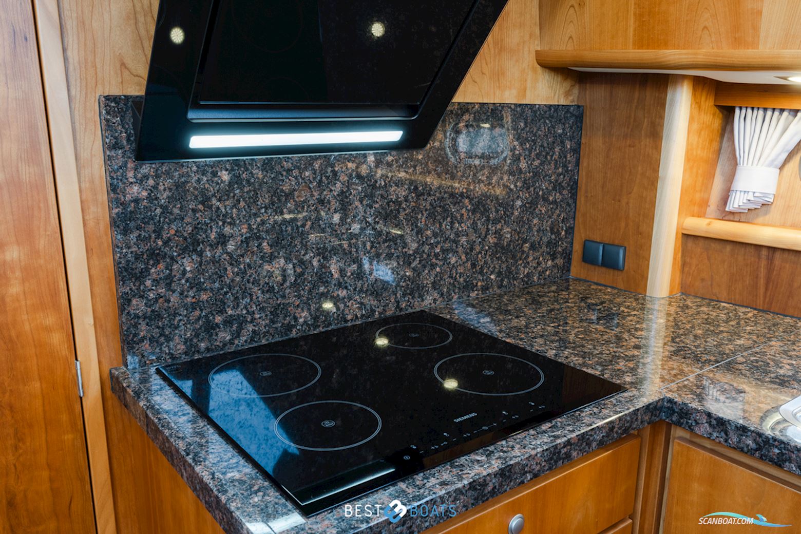 Van Vossen Parade 12.75 AK