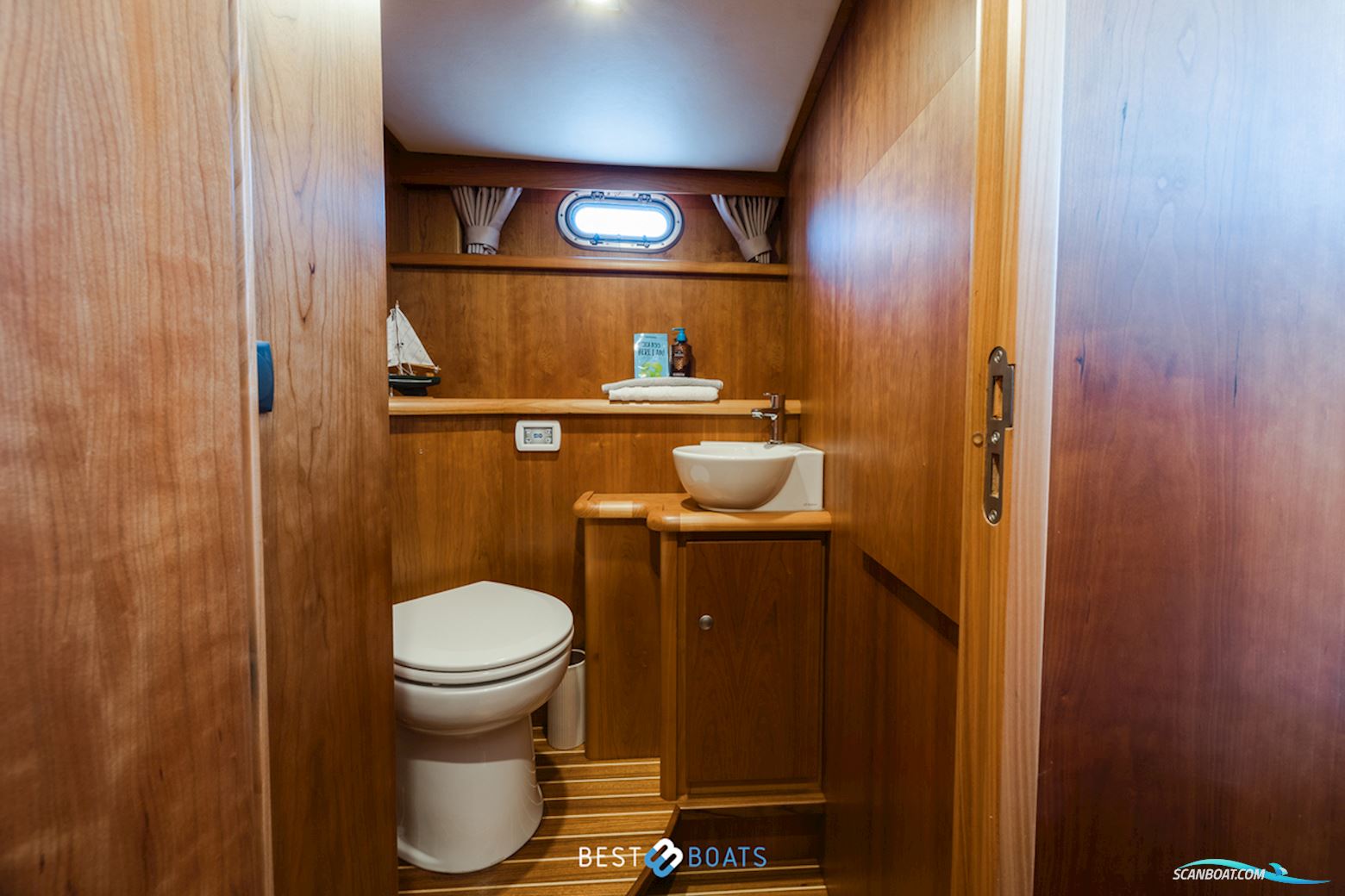 Van Vossen Parade 12.75 AK