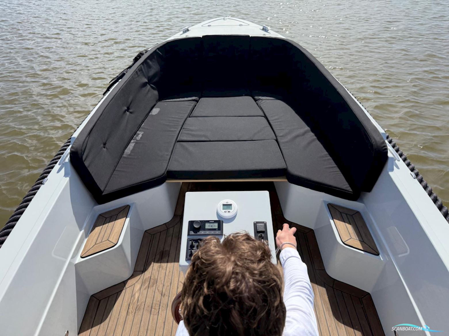 Van Zutphen 633 Tender
