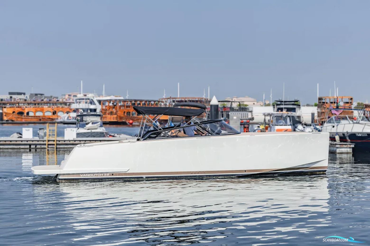 VanDutch 32 Motorbåt 2021, med Volvo motor, Frankrike