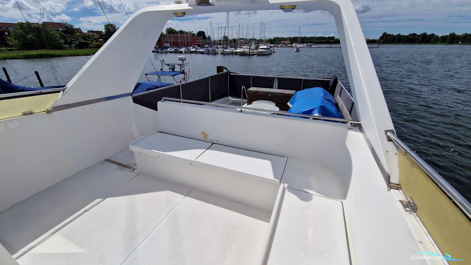 Vantare 53 Pilothouse