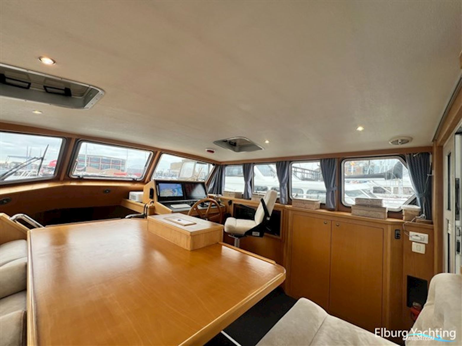 Vdl Pilot 50 - Open Kuip