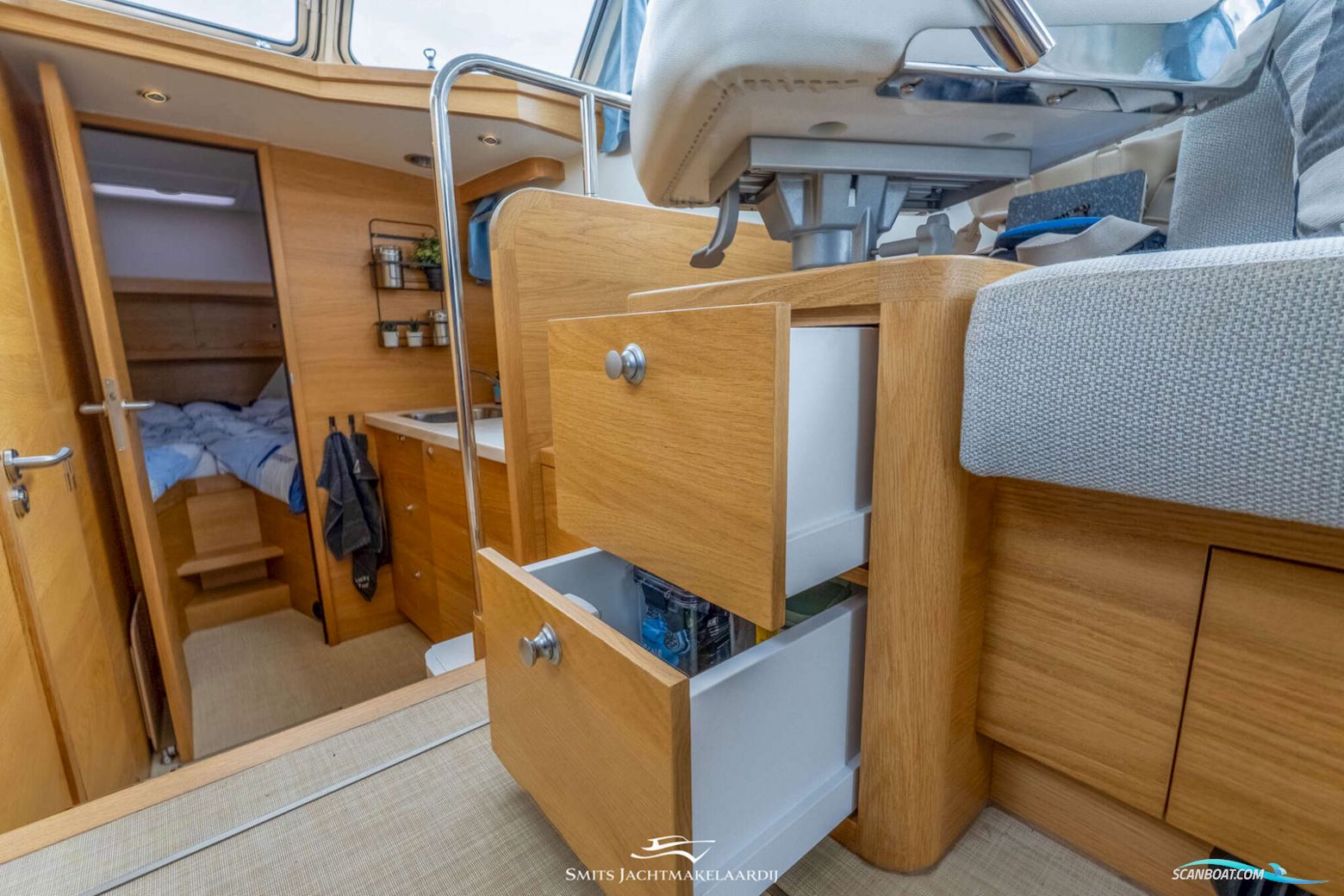 Vedette 33 Salon Comfort Line