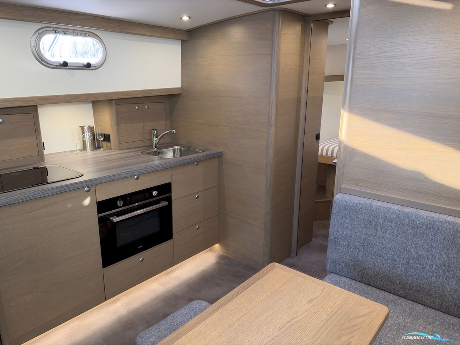 Vedette 37 cabin comfort line