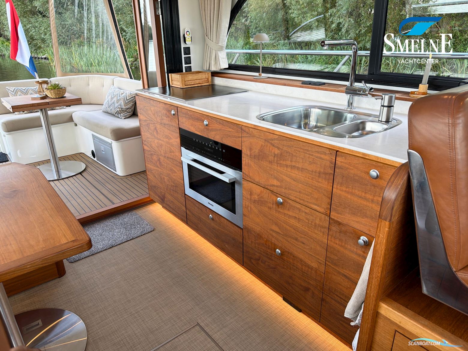 Vedette 39 Salon Comfort Line