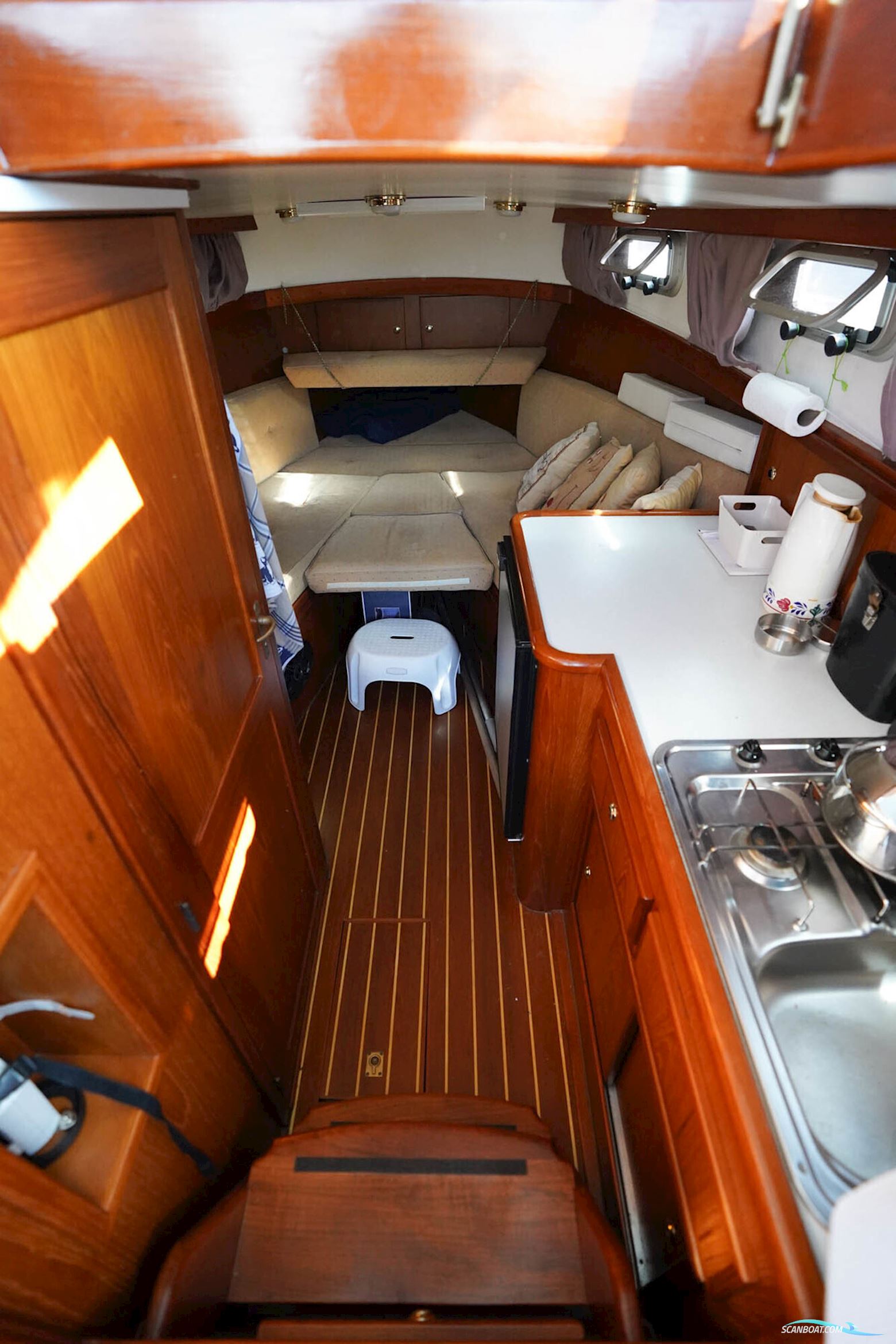 Vedette 8.20 V/OK