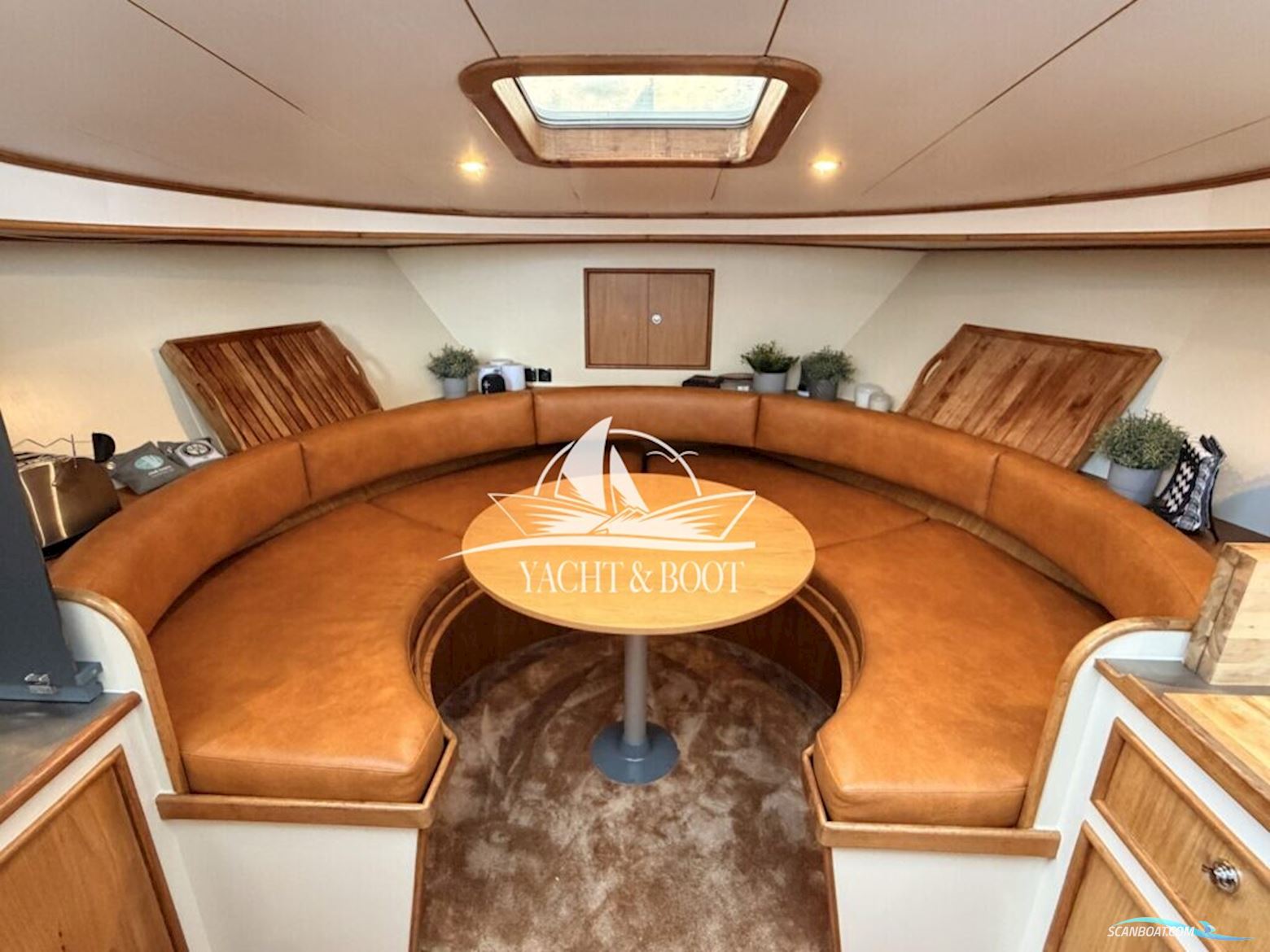 Veha Sedan Cruiser 35