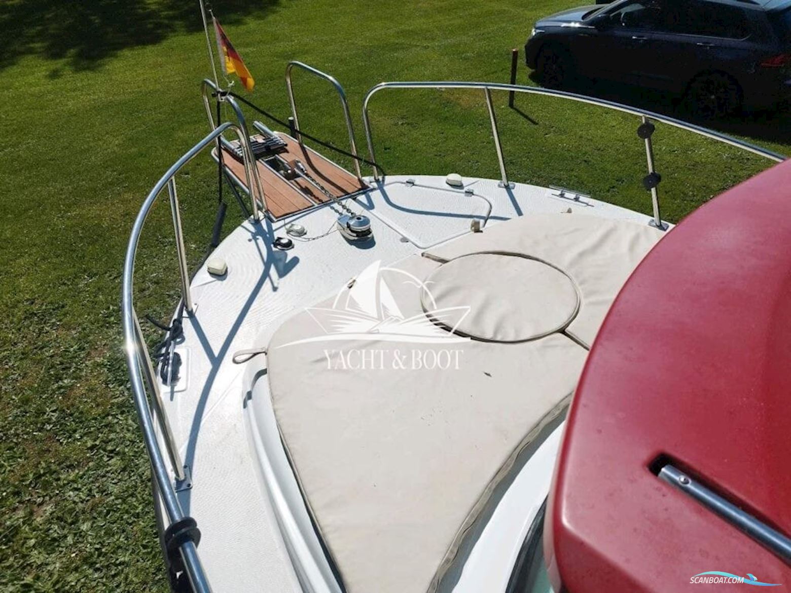 Velvette 23 Active Sedan