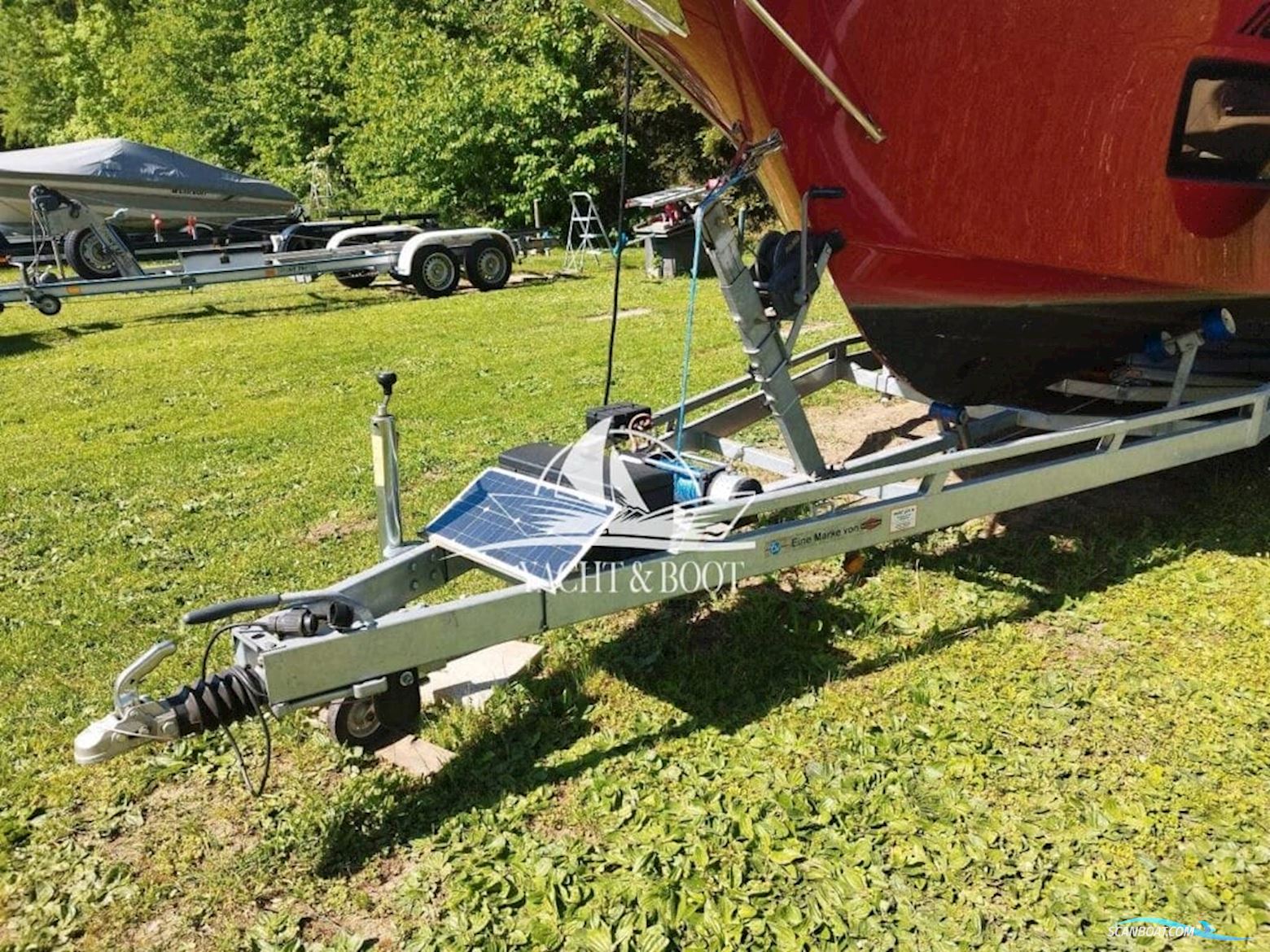 Velvette 23 Active Sedan