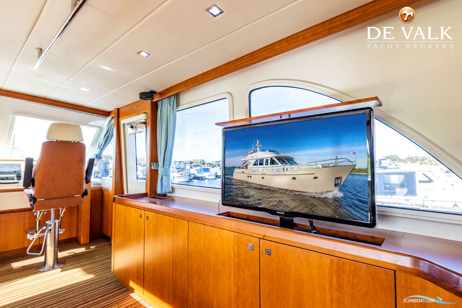 Vennekens Trawler 1800