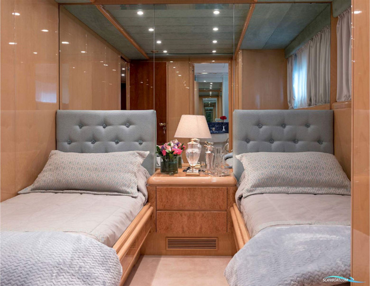 Versilcraft 32.5M/105ft "Sugar"