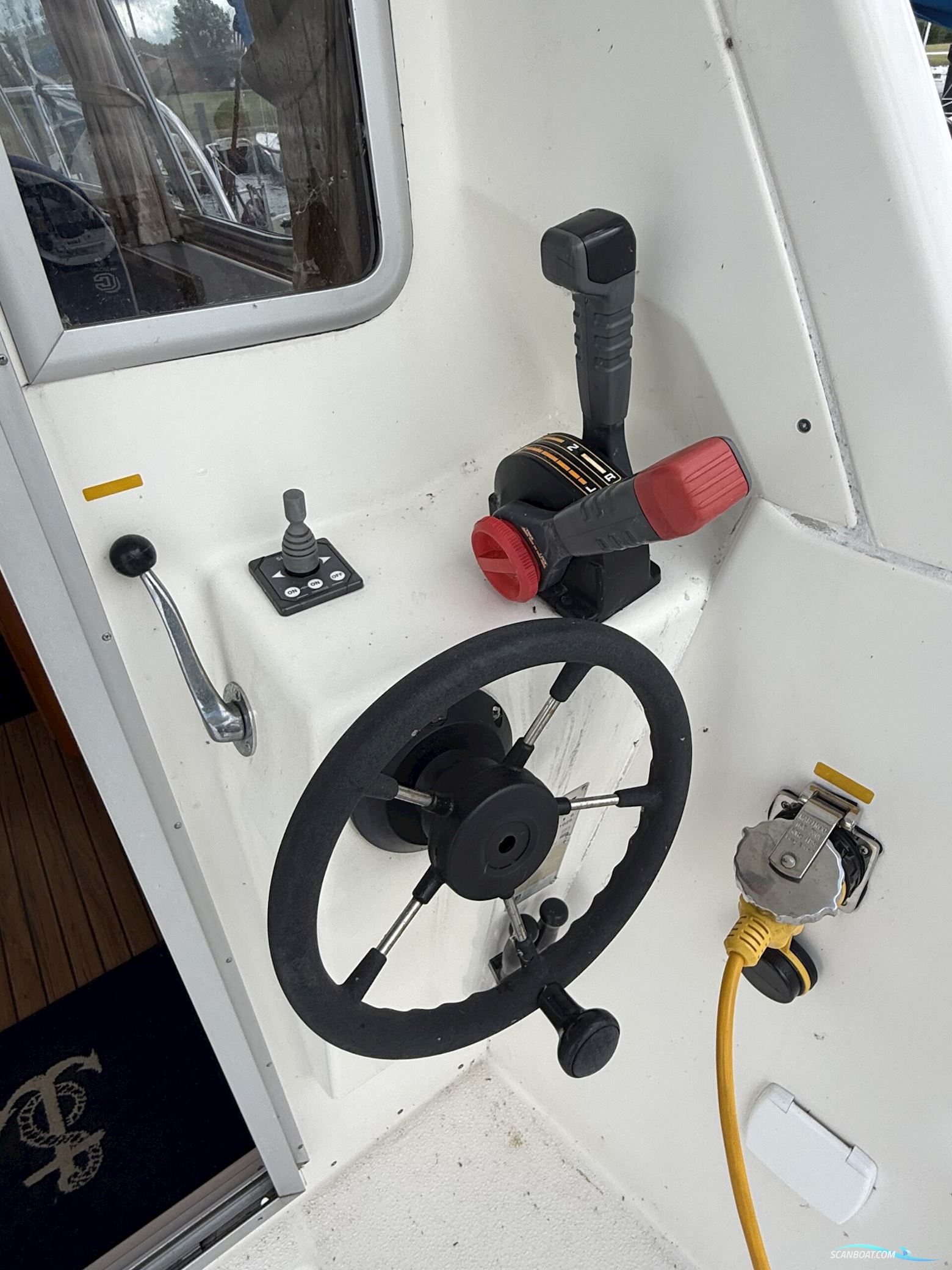 Viknes 880. Med Nyere Komplet Raymarine Navi-Pakke