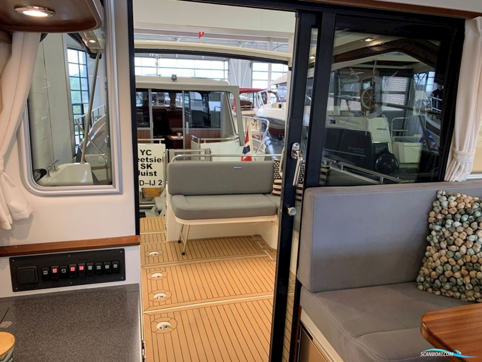 Viknes 930, Diesel V8 370hk, Solgt