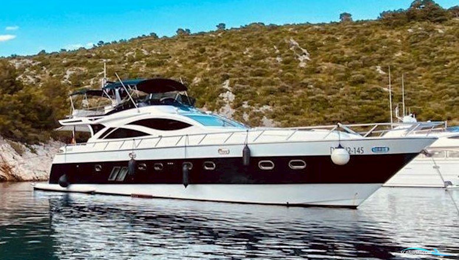 Vitech 72 Fly - 5 Kabinen Motorbåt 2007, med Caterpillar 3412E motor, Kroatien