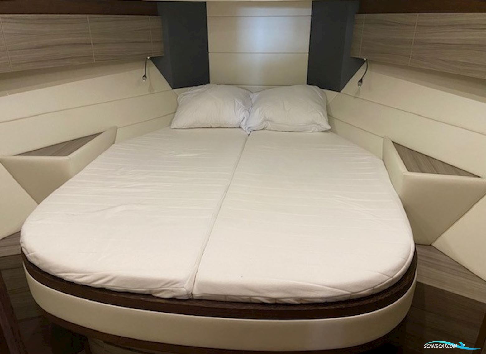 Vivante 43 Cabrio Cruiser