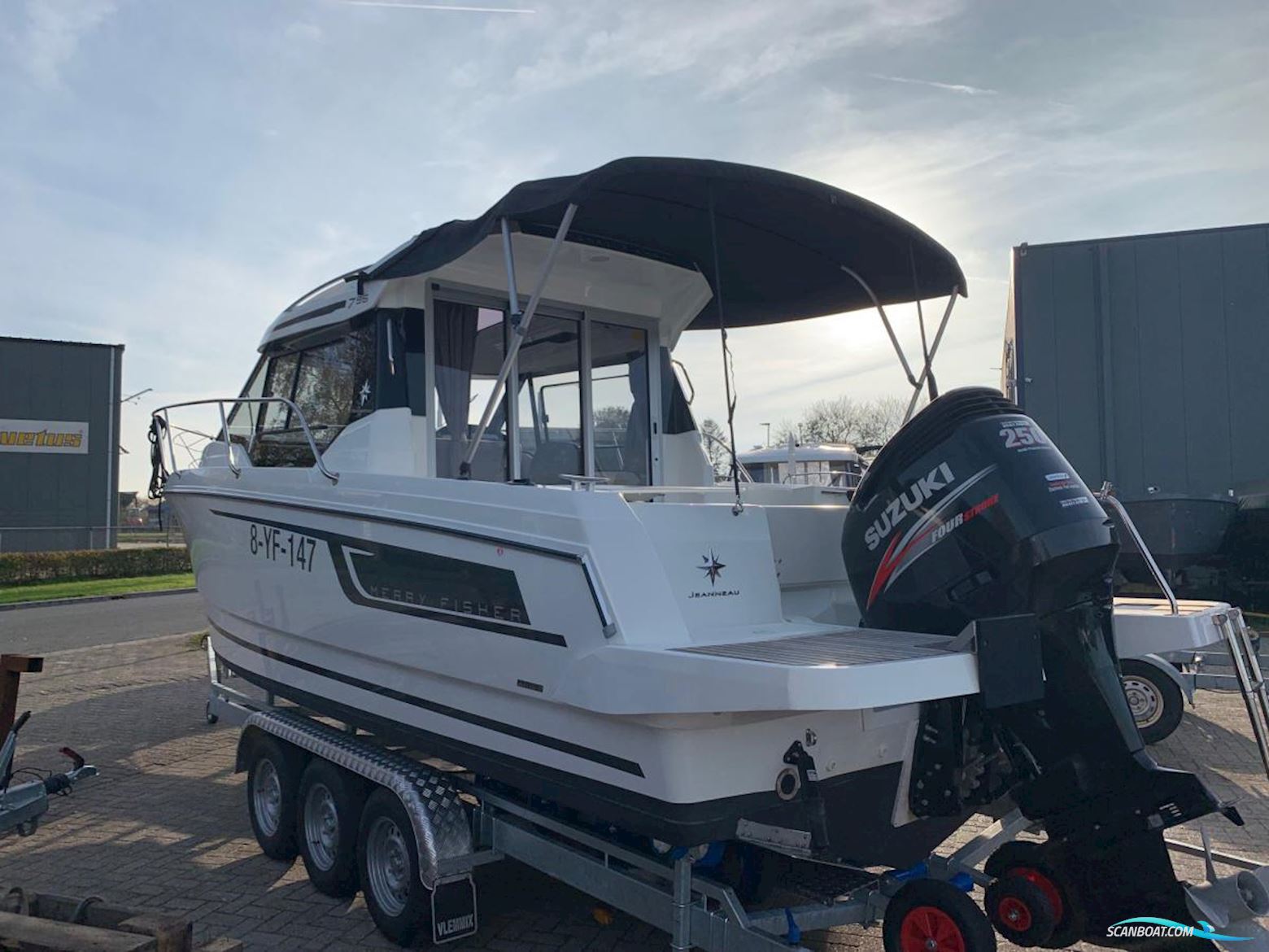 Vlemmix  Luxe 3-asser op 8.40m.