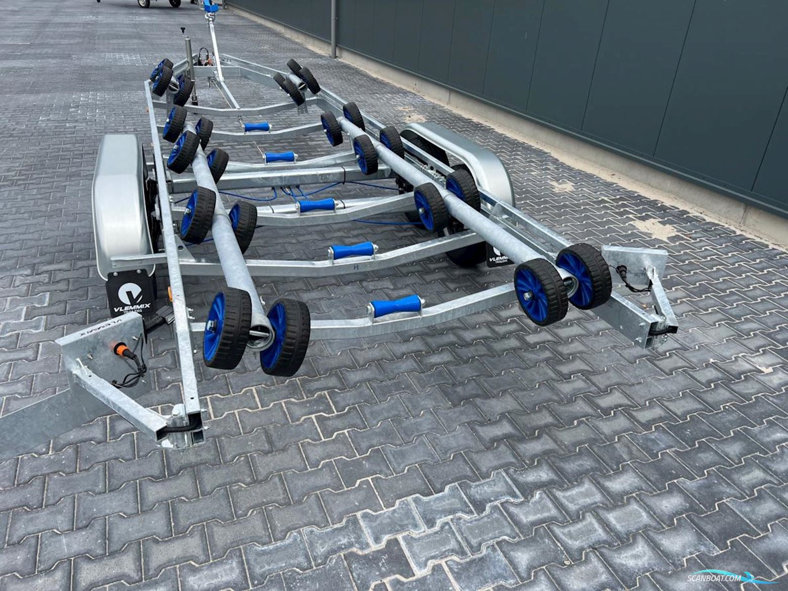 Vlemmix Boottrailers K 3500 kg. Flex Roll Met Wegklapbare Led Verlichting