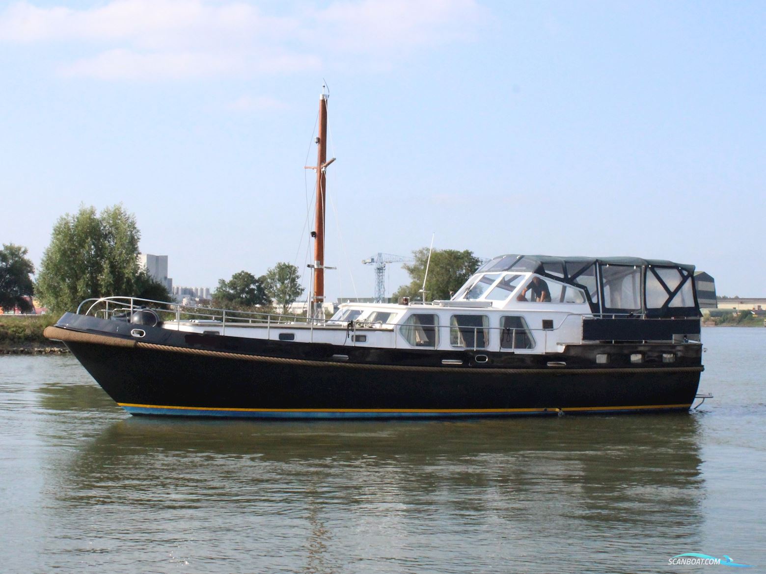 Volker Motorvlet Motorbåt 1995, med Perkins Sabre motor, Holland