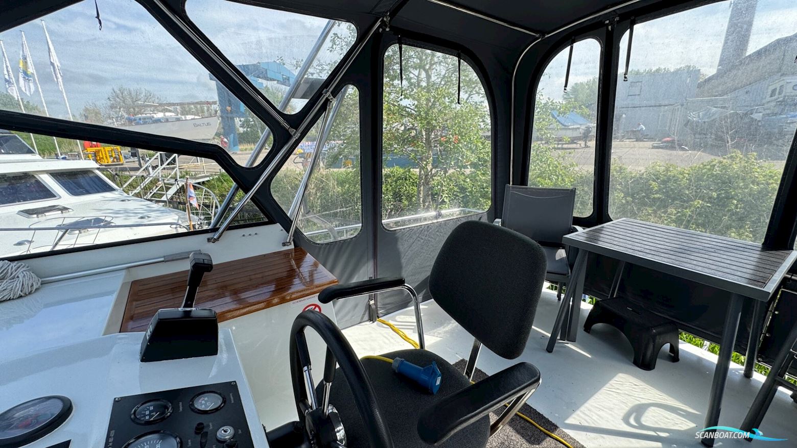 Vri-Jon Contessa 37 AK Cabrio