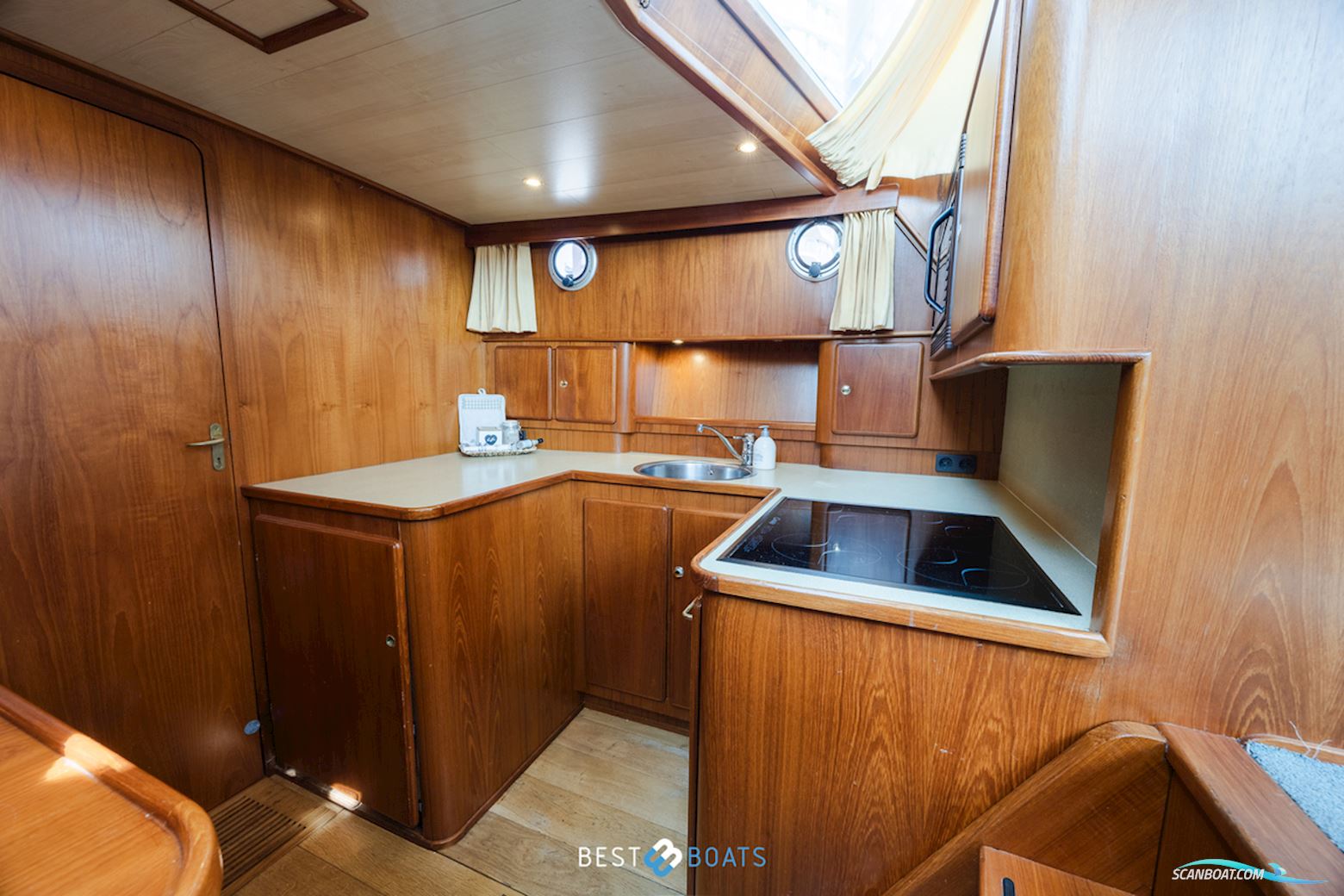 Vripack Spiegelkotter 1150 AK