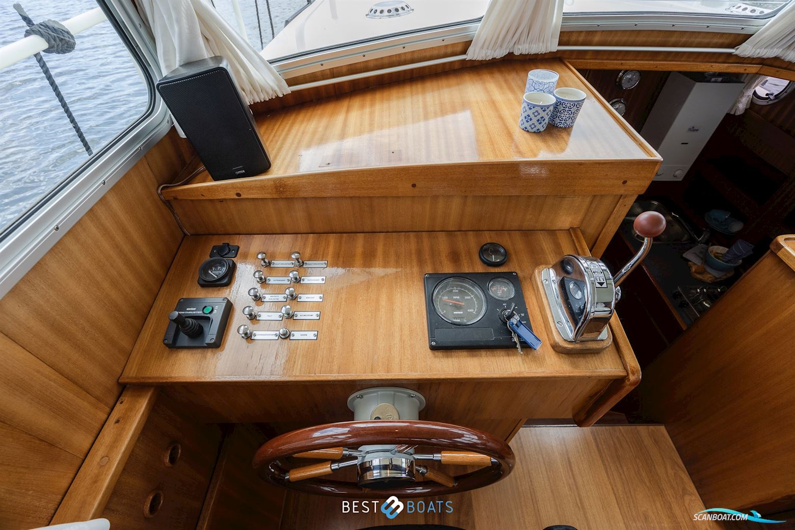 Vripak Yachting 965 OK