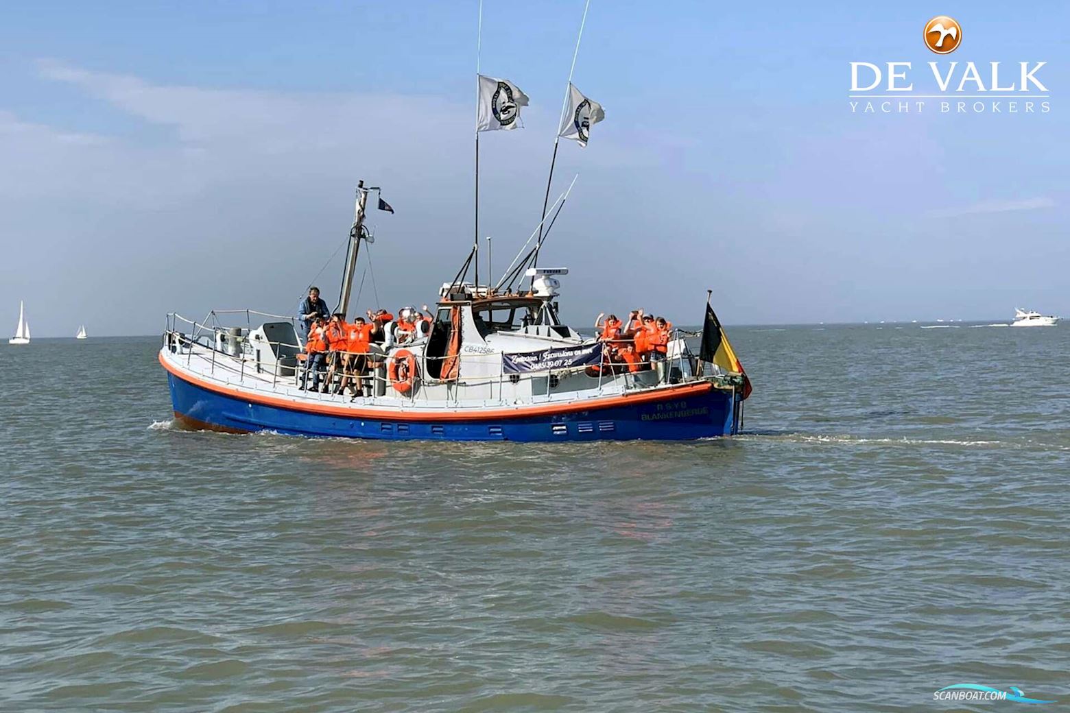 Waarschip 1076 Custom
