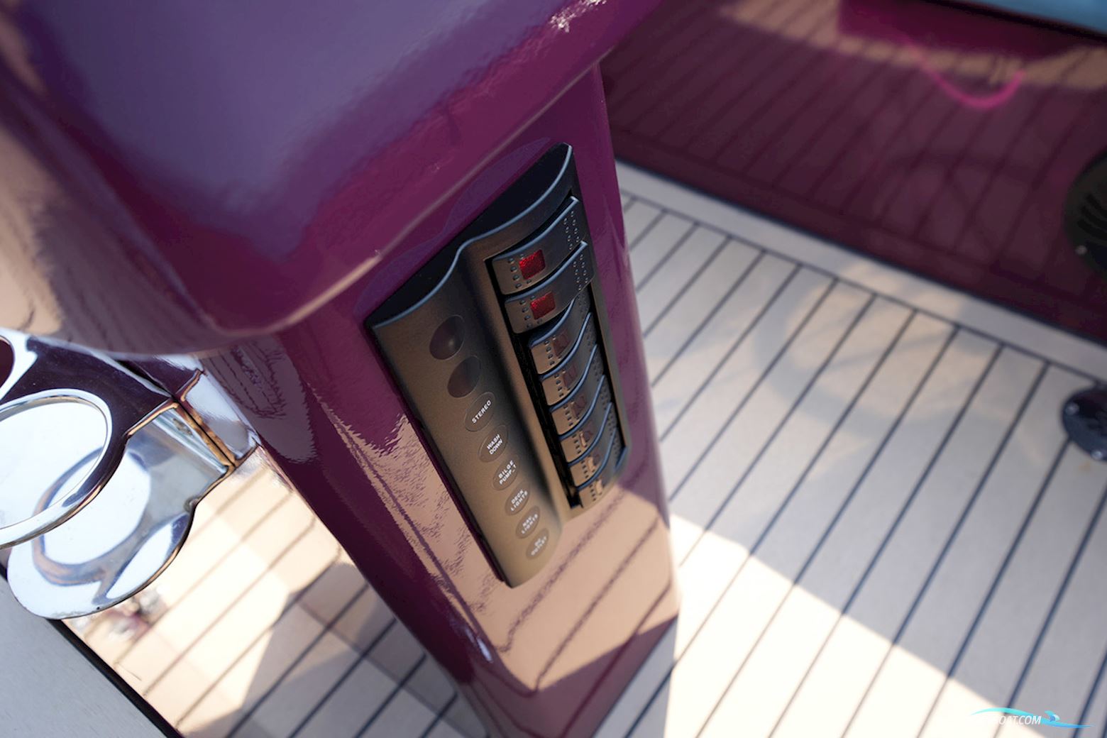 Waterman 8.0 Cabin
