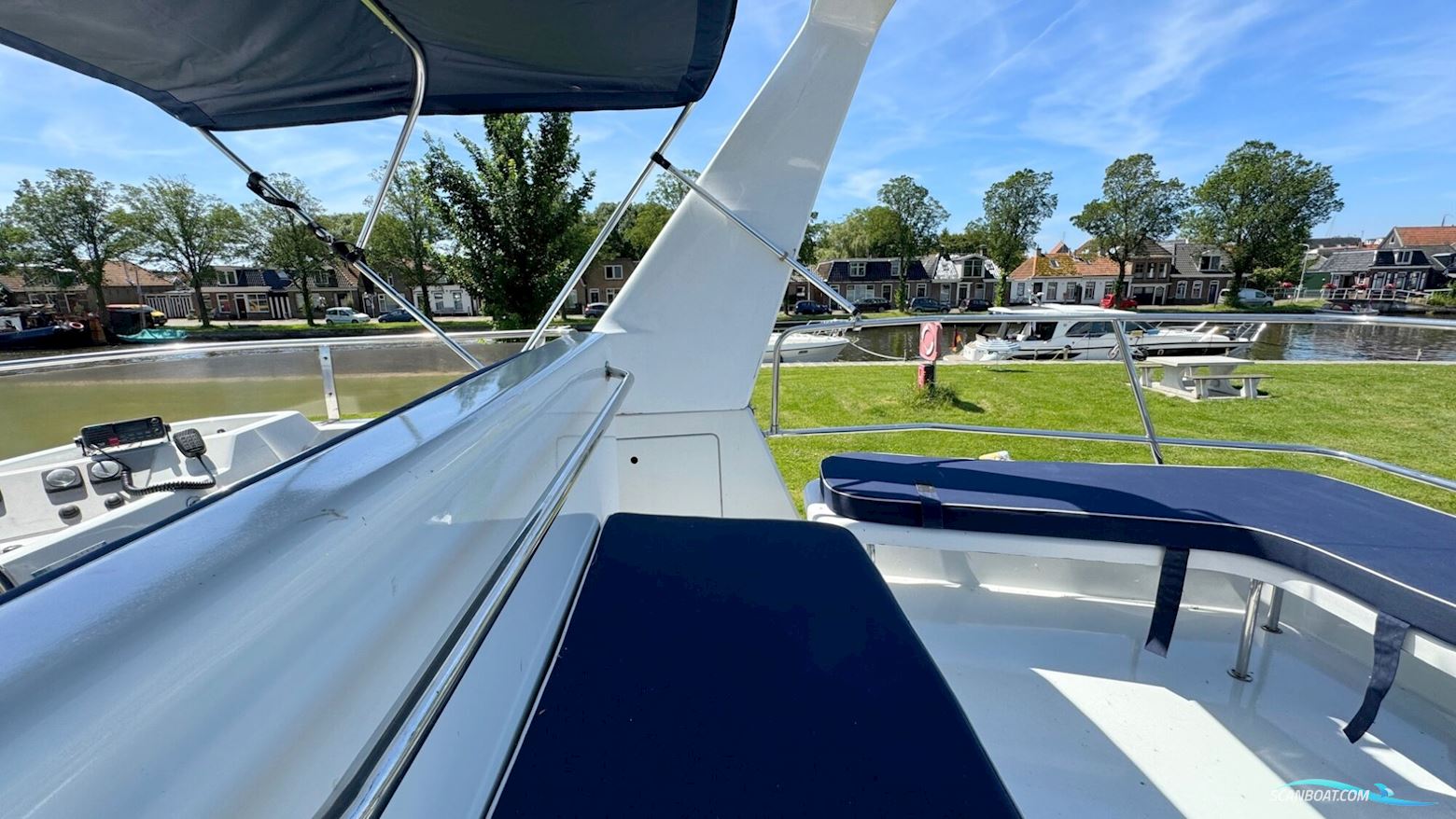 Whitewater Wolfe 46 Flybridge