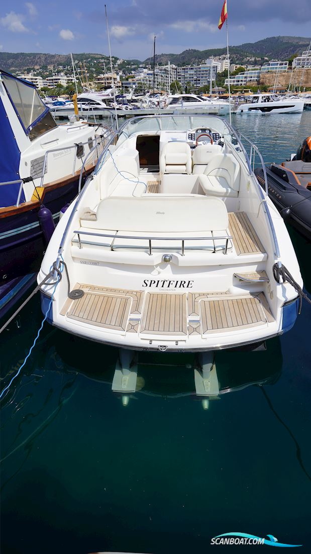 Windy 32 Grand Tornado