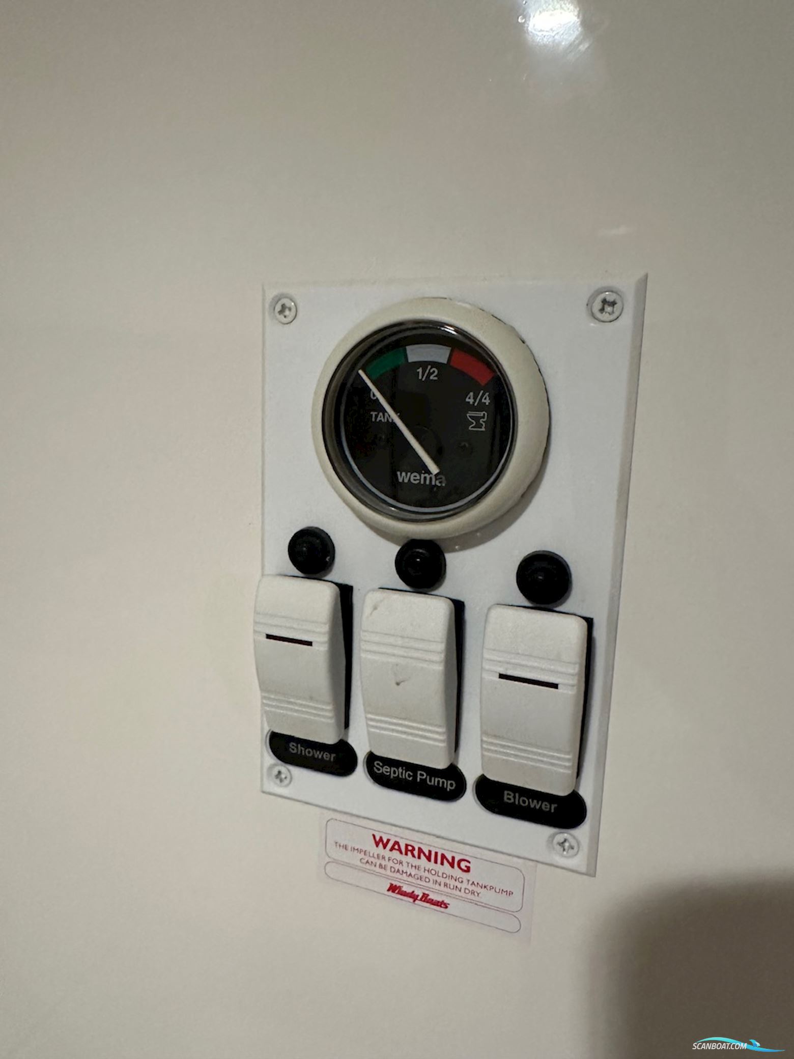 Windy 32 Grand Tornado