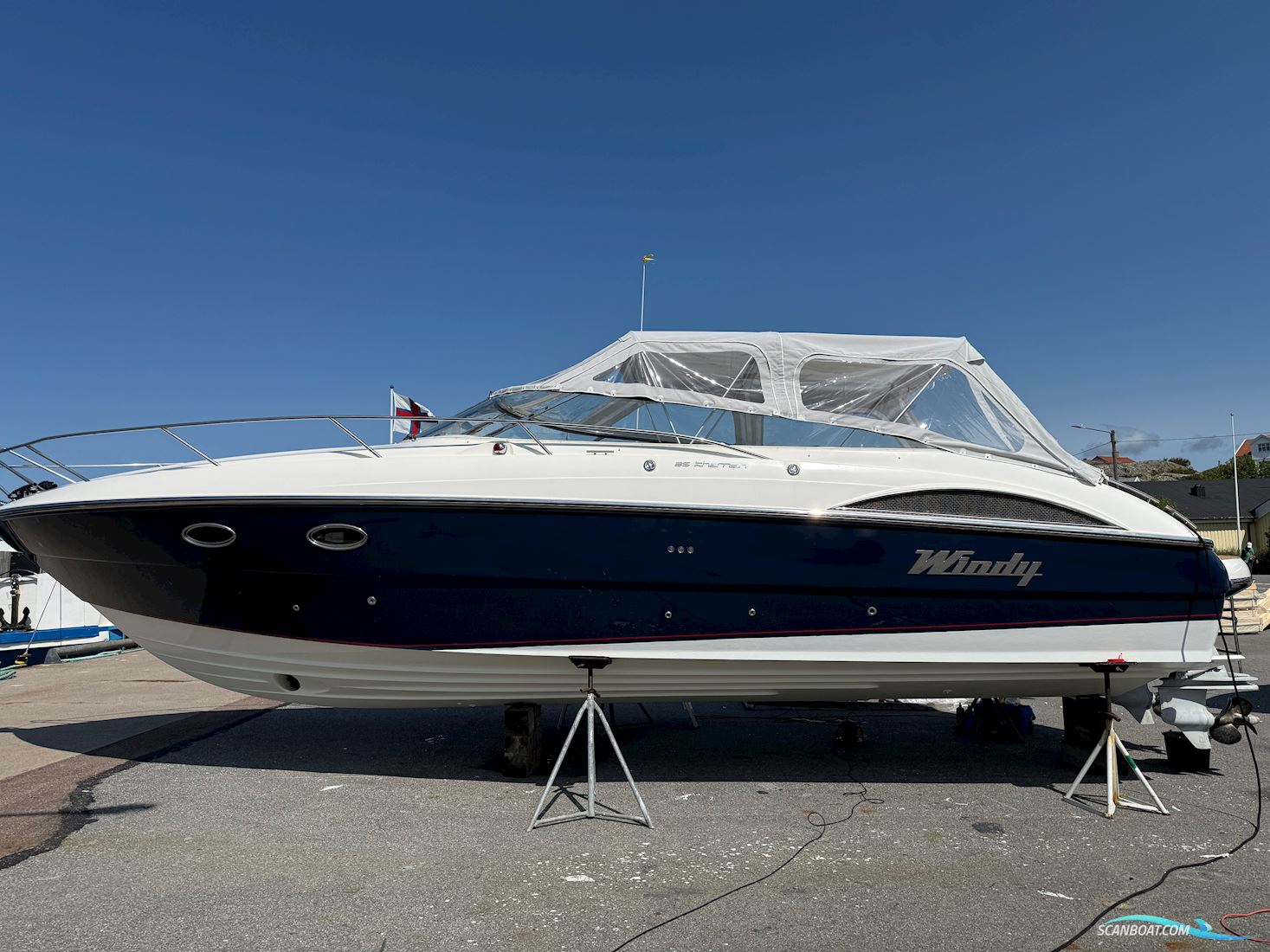 Windy 35 Khamsin Sun Lounge Motorbåt 2008, med Volvo Penta D6 - 370 motor, Sverige