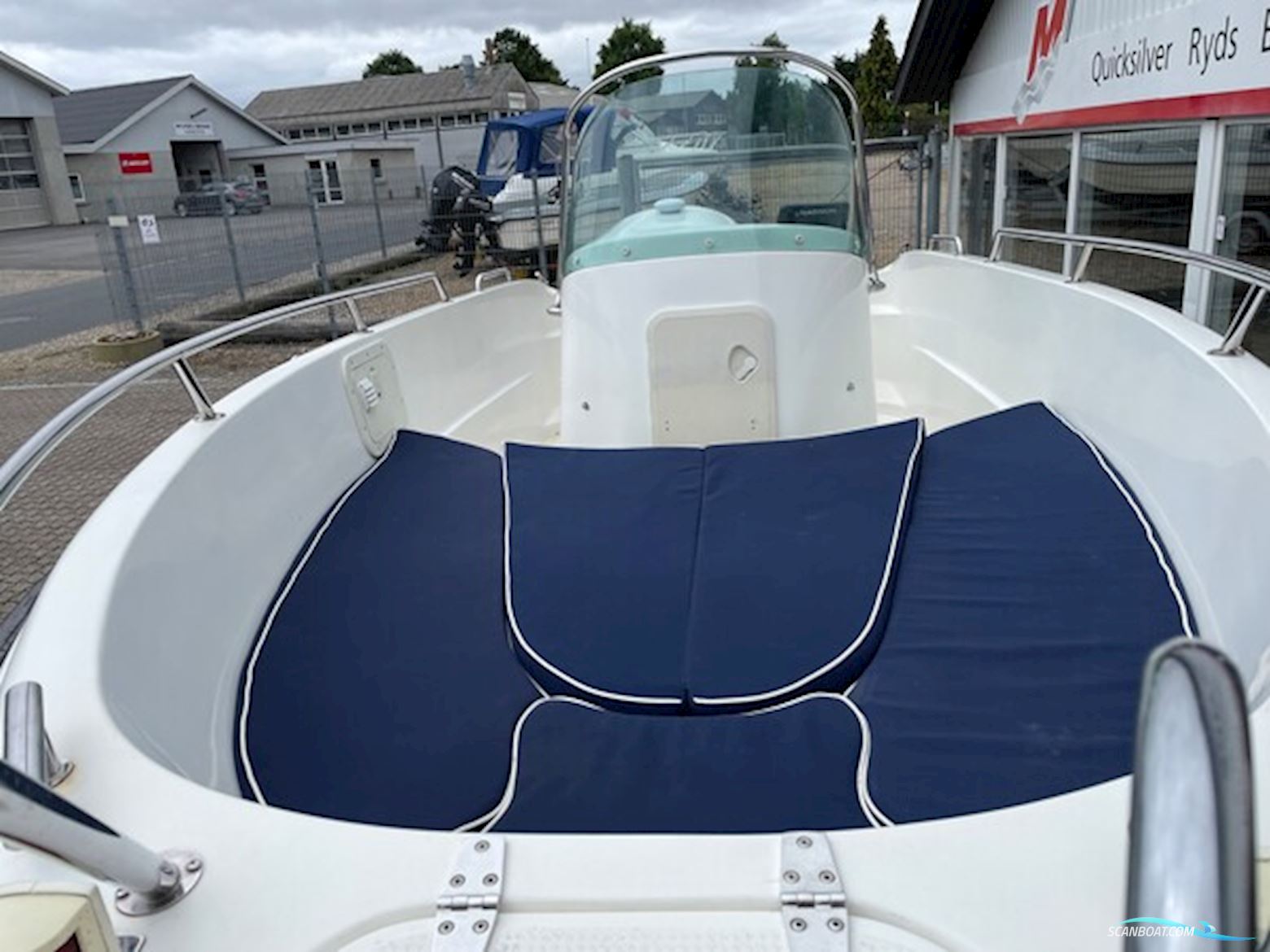 X enes Explorer 570 med Mercury 115 HK Optimax og Tysse Bådtrailer