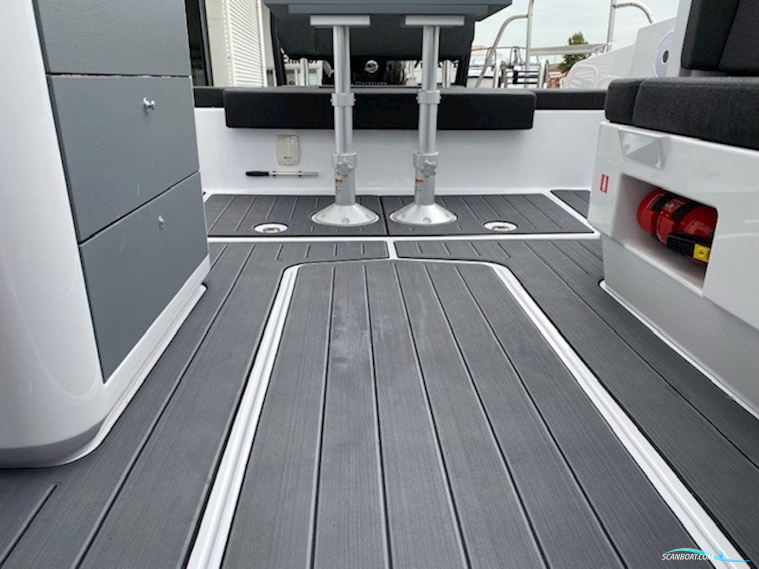 XO BOATS dscvr 9 targa