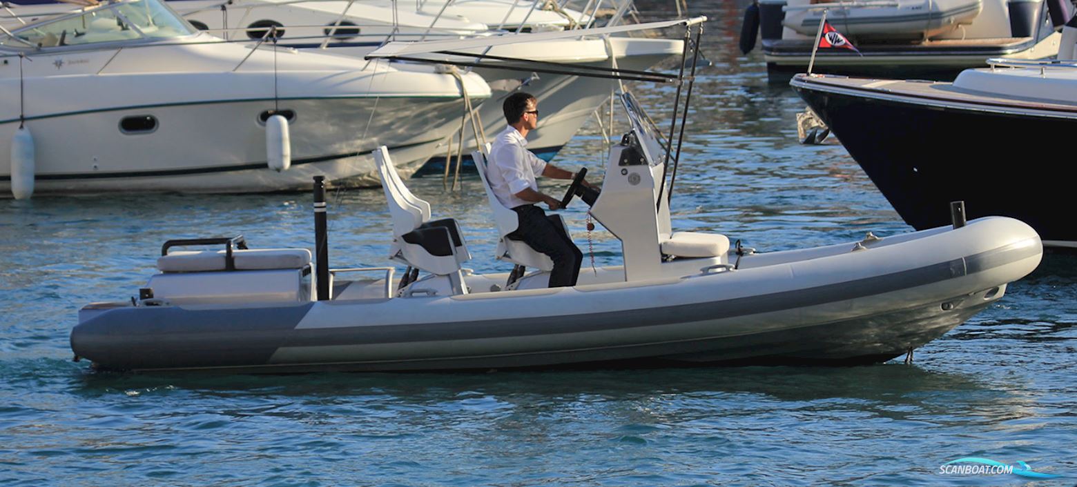 XTENDERS 6.3m Shuttle Motorbåt 2013, med MERCURY DIESEL motor, Spanien