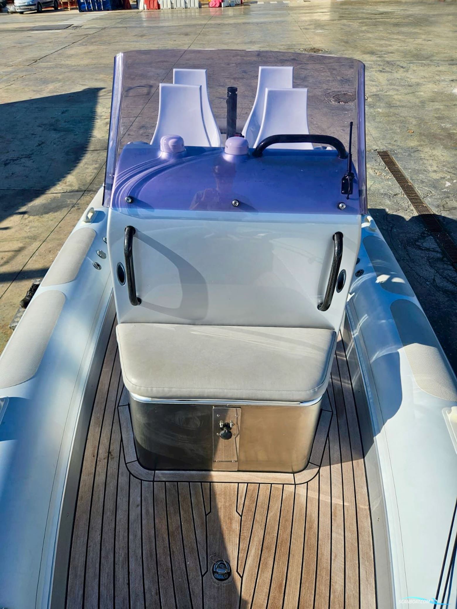 XTENDERS 6.3m Shuttle