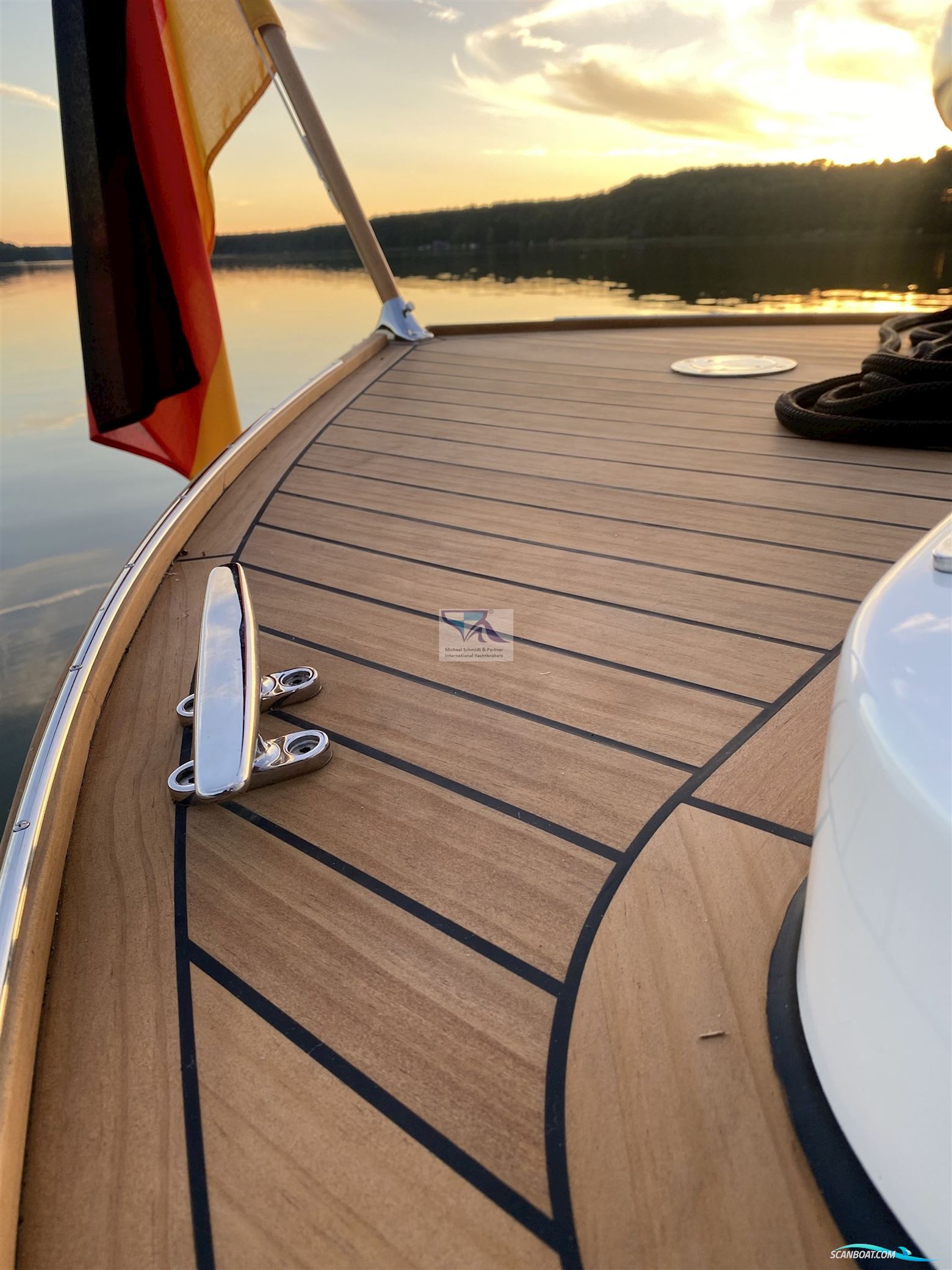 Yachtwerft Hamburg GmbH Elektro Tuckerboot 22f