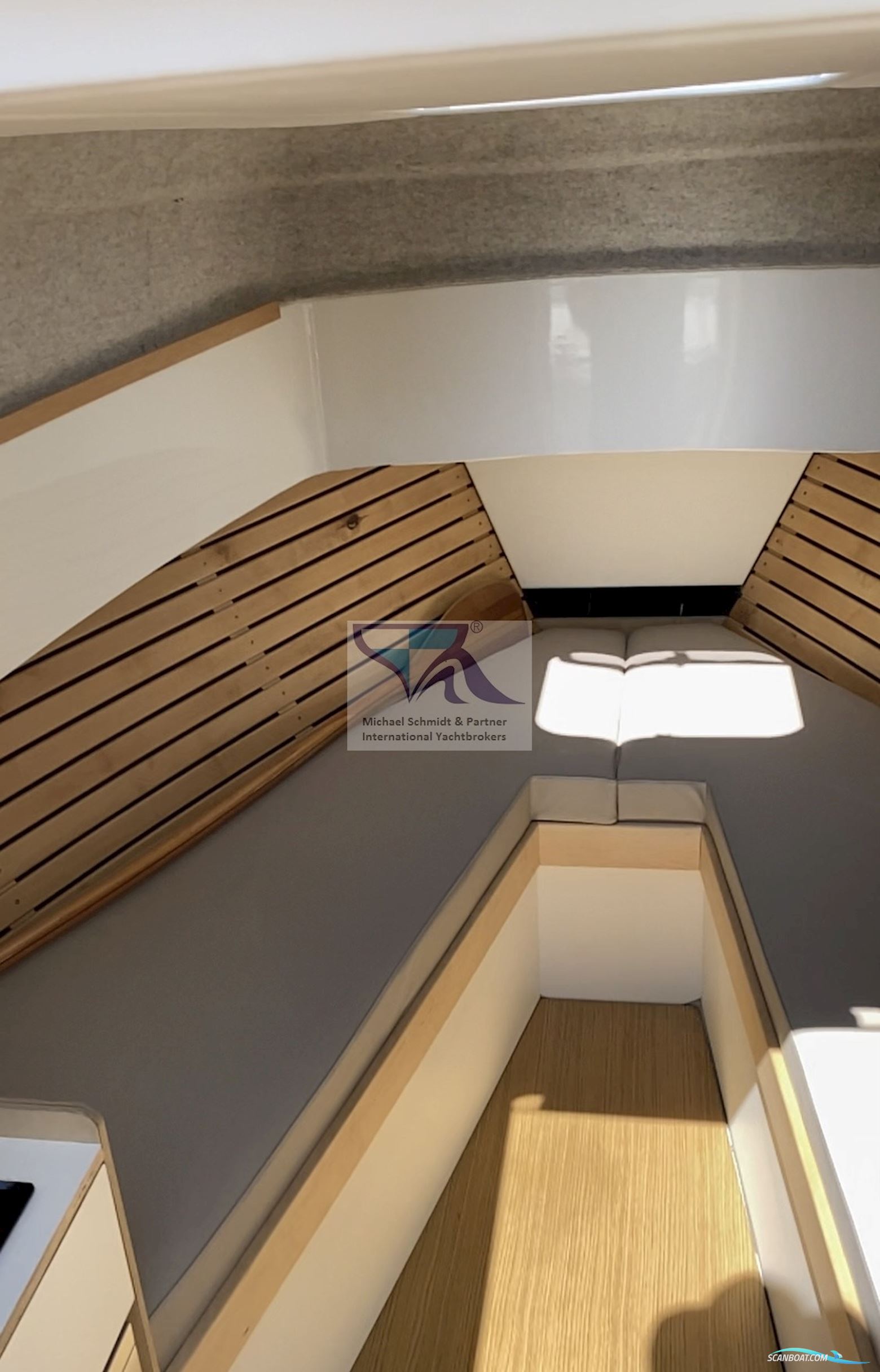 Yachtwerft Hamburg GmbH Elektro Tuckerboot 22f