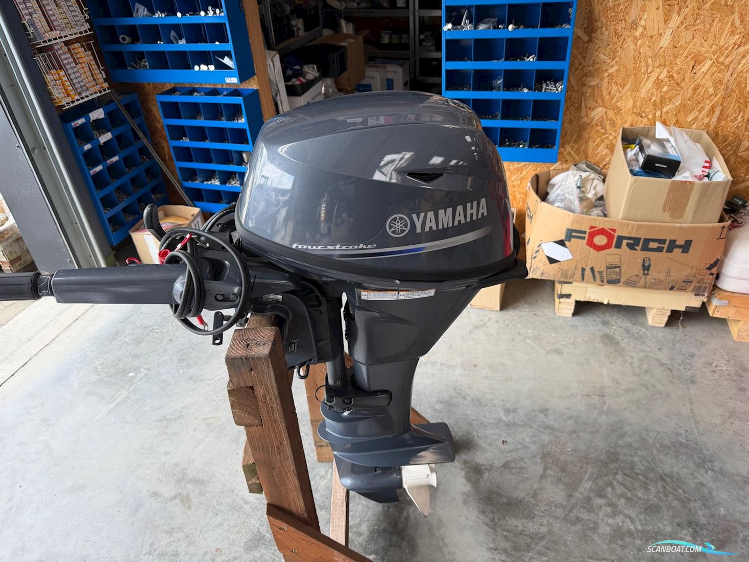 Yamaha F20