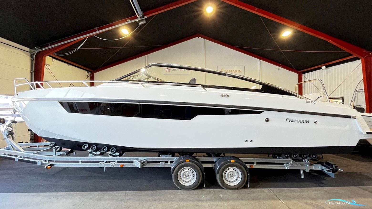 Yamarin 88 DC Premium Motorbåt 2026, med Yamaha F300XSB2 motor, Danmark
