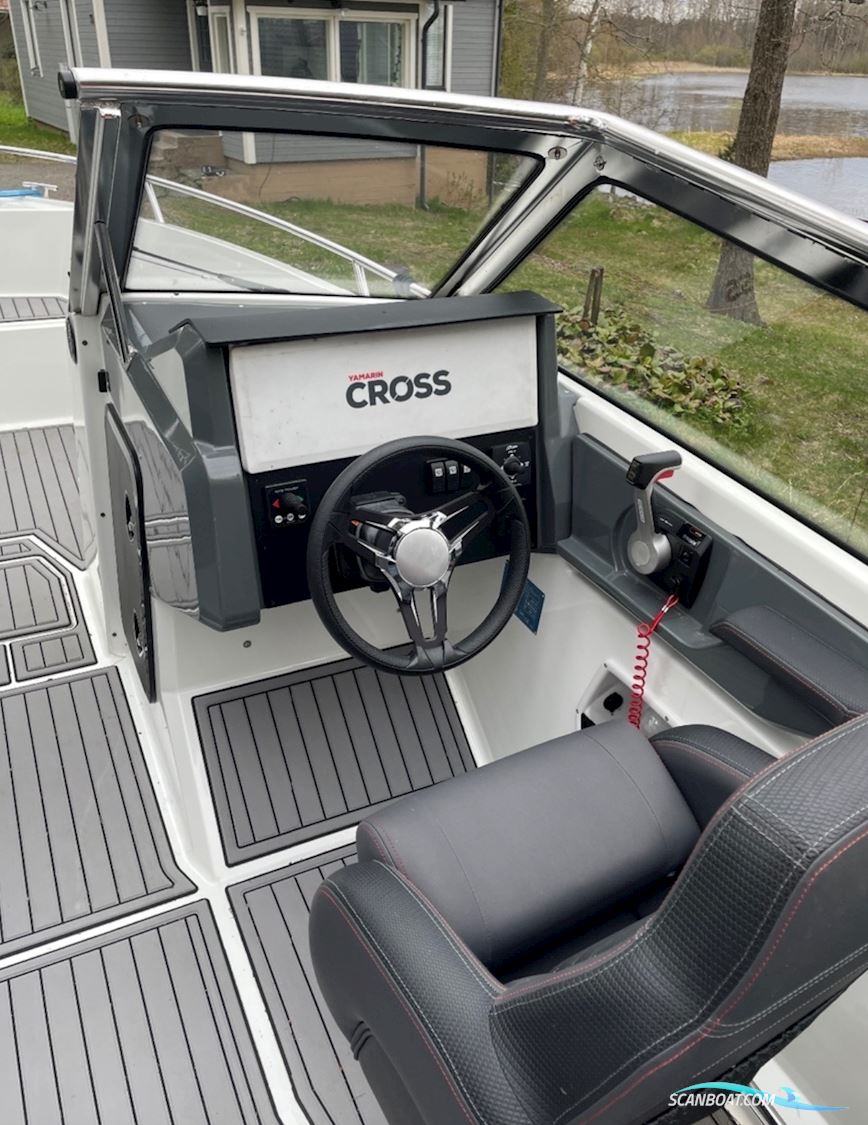 Yamarin Cross 75 BR