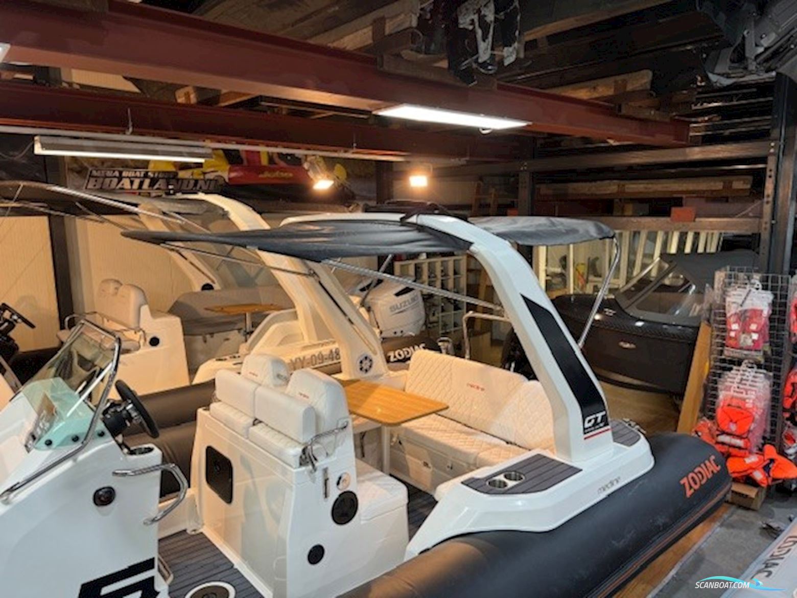 Zodiac Medline 7.5 GT Limited nr.26