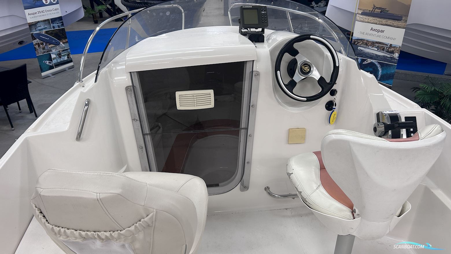  Quicksilver 470  Cruiser