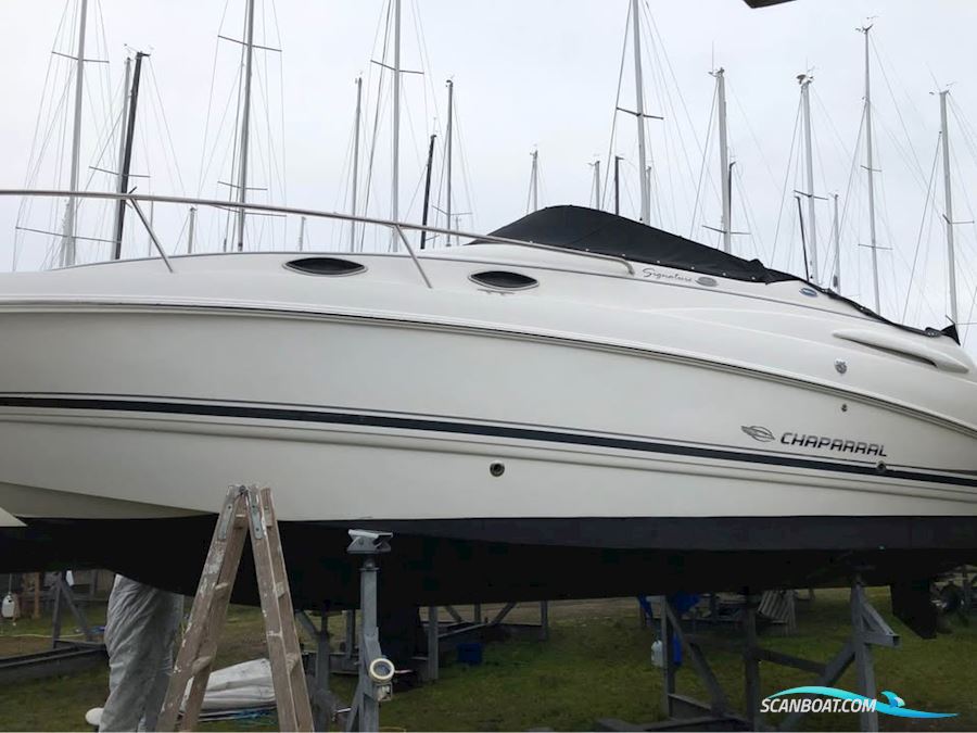 2005 Chaparral Mercruiser 240 Signature