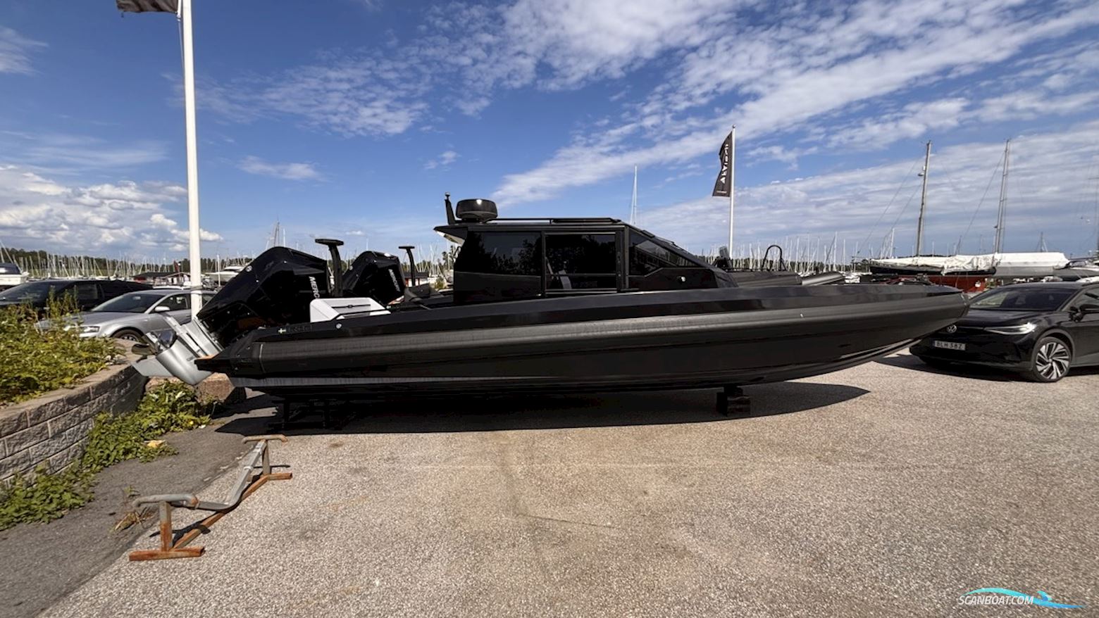 907 Coupé Motorboat 2026, with Mercury 425 V10 Verado engine, Sweden