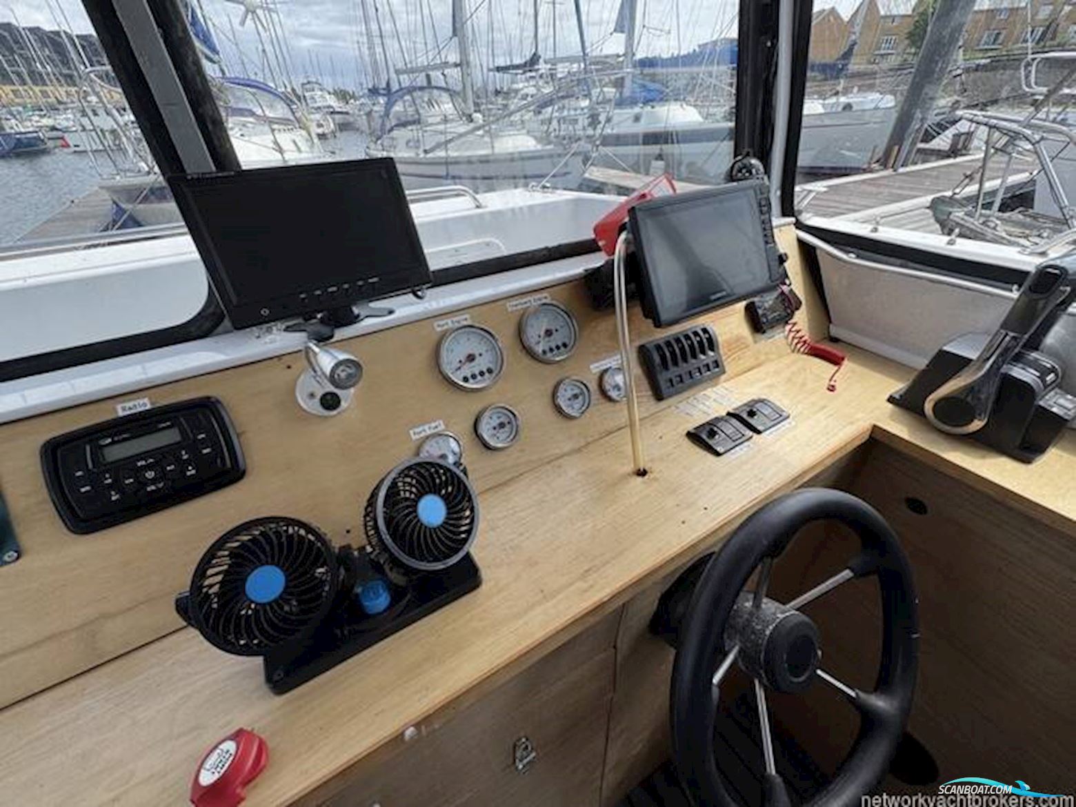 9.5 Catamaran